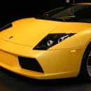 푸른자동차 이미지