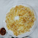 웃는돈지국수가 이미지