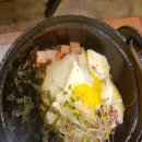 돼지고기듬뿍넣은김치찌개 이미지