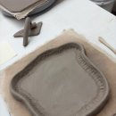 가야빌딩 | [서울/홍대] 귀여운 접시를 내 손으로 만드는 ’945공방‘ 핸드 빌딩 클래스 내돈내산 체험 후기