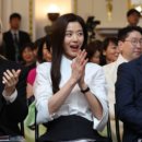"또 전지현만 보였다.." 덕수궁 뒤집은 루이비통 셔츠 정체는?