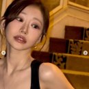 쥴리, 너 글래머였구나!…반전 볼륨감으로 시선 '올킬' 이국적인 분위기의 고급스러운 계단 이미지