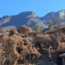 월악산 산아래 이미지