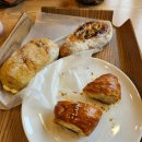 첼로 (B) | 소금빵이 맛있는 수원 파장동 대형베이커리 카페 - 피첼로비앤디