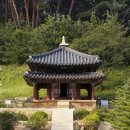 법주사 팔상전 말고도 문경 봉암사 극락전도 현존 목탑일까요? 이미지