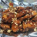 가마솥 두마리 치킨 이미지