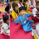 아빠가 가르치는 태권도 이미지