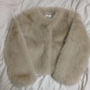 (주)화이트폭스 | 퍼자켓 추천_Agathe 아가트 페이크 폭스 퍼자켓 베이지 착샷 및 후기|르플레인, 베니토, 포스터...