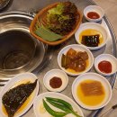 원조꼬리치는돼지 이미지