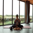 차와 함께 힐링 이미지