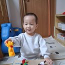 구멍속에서 쏘옥쏘옥~울아이들의 창의력에 짝짝짝 !!! 이미지