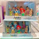 주식회사 인크레더블버즈 | 여의도 더현대 서울 백화점 놀거리 디즈니스토어 후기