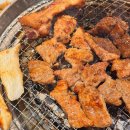 파리바게뜨 난곡사거리점 | 흑돼지갈비 맛집 '소품은돼지' 소·돼지 둘 다 있는 정육식당 후기 (돼지갈비 한판/된장찌개/육회/냉면)