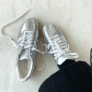 실버코디 | 아디다스 삼바 OG 미러볼 실버 메탈릭 크랙 레더 직접 써본 후기｜데일리 착용감부터 코디 활용도까지