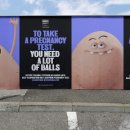 T world 앞 이미지