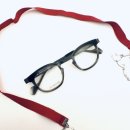 스퀘어 안경 이미지