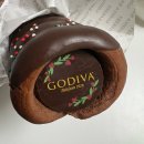 (주)이한소프트 | 추천 / 두바이쫀득쿠키, 고디바 초코소라빵, 방어, 한컴타자 커피차와 함께 오타쿠 겨울나기 (*˙˘˙)♡