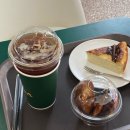 카페더크레마 | 마곡역 카페 라크레마 버터떡 후기 바스크치즈케이크 디저트 맛집
