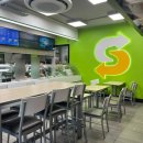 서브웨이 앞 횡단보도 이미지