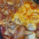 두찜불닭로제 매운맛 후기(치즈볼,납작만두 추천)