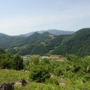 염산(382m). 안즌병산(417m). 수리봉(434m). 작은감투봉(428m).부월산(291m).누에머리산(437m) /충북 단양 이미지