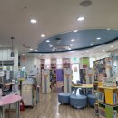 관평도서관 1층 이미지