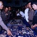 블루 다이아몬드 사건 : 태국인의 사우디 왕가 보물 절도사건 이미지