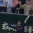 [KBO] 방금 랜더스필드에서 나온 롯데 렉스 호수비 이미지