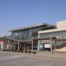 군산역 대합실 이미지