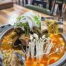 통뼈감자탕&고기마당 | 목포 평화광장 맛집 라면사리 무한리필 감자탕 통뼈감자탕 하당점