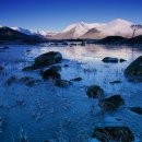 산과호수 이미지