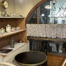 바닐라 퍼피 | [압구정] 도산공원 카페 데이트 감성카페 추천 "어글리퍼피 압구정 도산점" 내돈내산 솔직후기