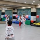 경희대 부부 태권도 이미지