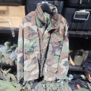 미군 오리지널 M-65 우드랜드 카모 필드 자켓(M-1965 Cold Weather Field Coat) 이미지