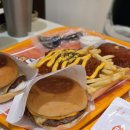이룸약국 | 마곡나루역 근처 맛집 마곡나루 햄버거 추천 침스버거 마곡코엑스 솔직후기