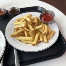 현충로역 2번출구 이미지