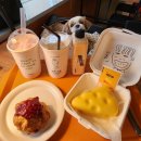 구멍가게애견센터 | [월트코너샵]정발산동 밤리단길 카페 밀크티 맛집!!(애견동반 가능)