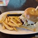 레드로빈 (RED ROBIN) | [미국] 레드 로빈 수제버거 레스토랑 Red Robin Gourmet Burgers