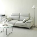 뉴동서카인테리어 | 동서가구 뉴테라 3인용 천연면피가죽 소파｜베이지 컬러, 집안 인테리어와 안락함의 조화