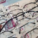 태양 안경. 콘택트 렌즈아이 이미지