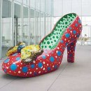 신발 조형물 이미지