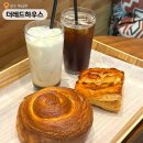 더레드하우스 베이커리카페 | [장수] ic근처 아이랑 가기 좋은 베이커리 카페 '더레드하우스'