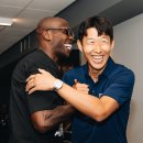 미국 미식축구 레전드 채드 존슨 만난 손흥민ㅋㅋㅋ.gif 이미지