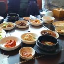 우렁쌈밥 이미지