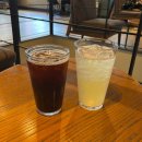 스타벅스 금련산역점 | 스타벅스 금련산역점ㅣ내부시설 오텀애플피지오