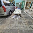 성북365약국 | 성북구 365약국 마당 앞 인조잔디 시공으로 어린 친구들이 대기하기 좋은 공간 연출
