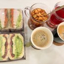 히즈윌 북카페 이미지