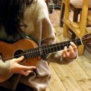 우쿨렐레 이미지