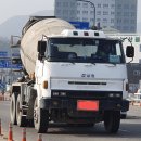 DS MOTORS | 운동중에 벤틀리 플라잉스퍼,시트로엥 DS 5 목격!!!