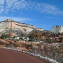 미국 유타주 자이언 국립공원의 자이언 마운트 카멜 하이웨이(Zion-Mount Carmel Highway) 동쪽구간 이미지